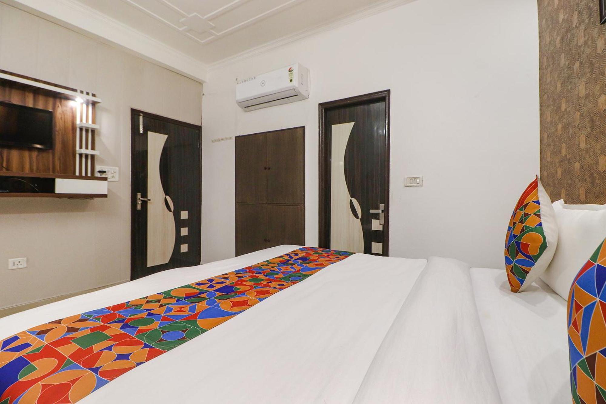 Fabhotel Rainbow Villa Near Igi Airport New Delhi Exterior photo